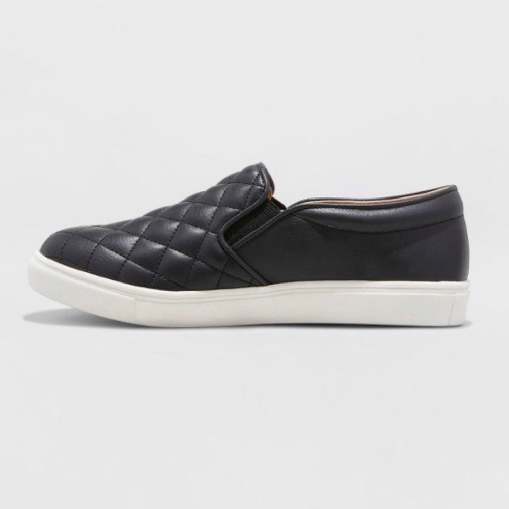 A New Day Black Reese Quilted Sneakers, NWT. - Picture 2 of 4